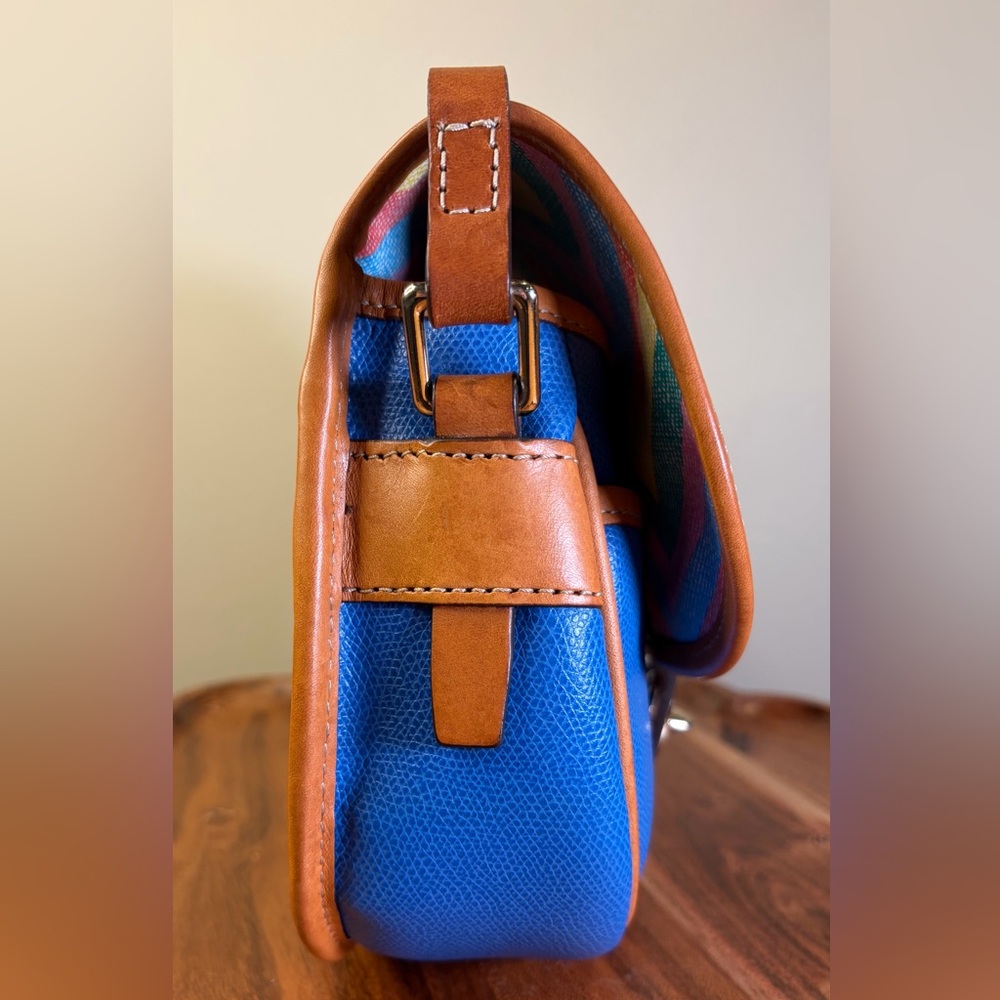 Dooney & Bourke Claremont Field Bag Blue Leather with Brown Trim EUC - Picture 11 of 17